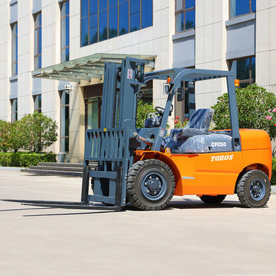安全 3500kg ディーゼル駆動フォークリフト 移動フォーク シンプルな操作